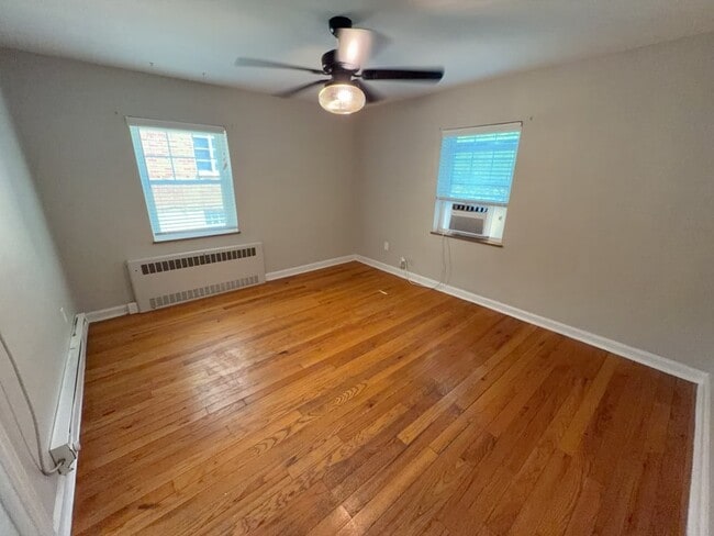 Building Photo - 2769 Losantiville Ave