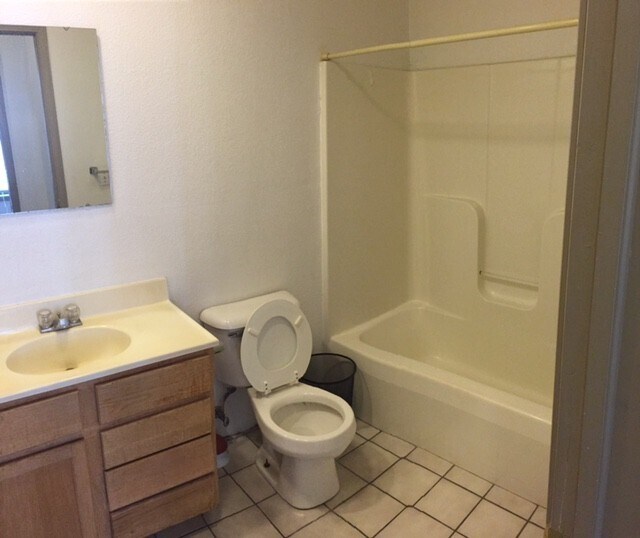 Interior Photo - The Elysee