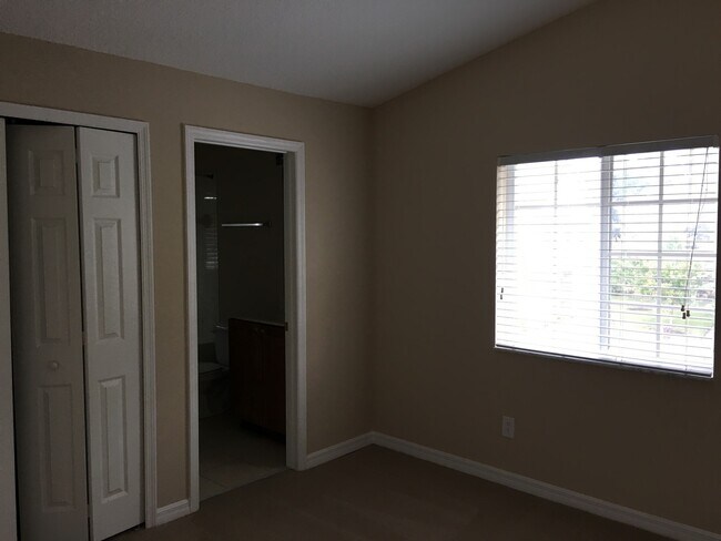 Building Photo - 10794RSD(100)