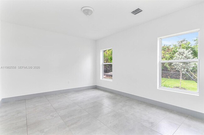 Building Photo - 2360 NW 14th St