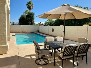 Building Photo - 6713 E Kelton Ln