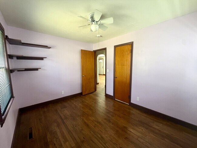 Building Photo - 30 Randall St