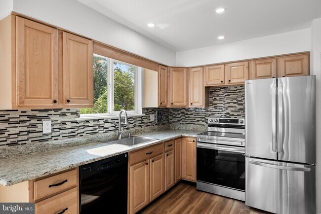 Building Photo - 408 California Trail
