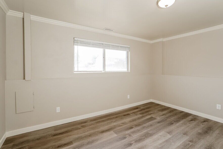 Building Photo - 5496 W 6600 S