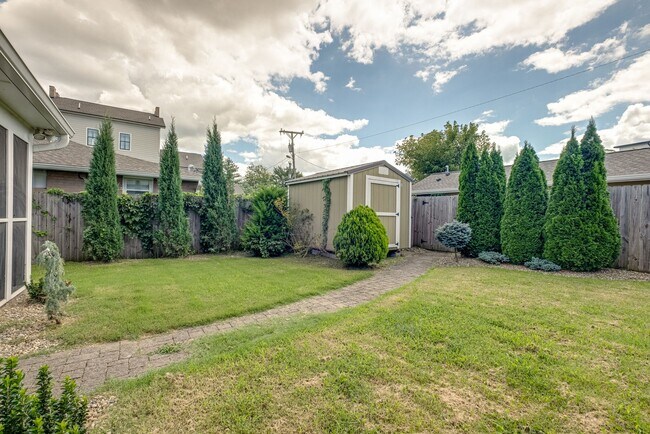 Building Photo - 1403 Arthur Ave