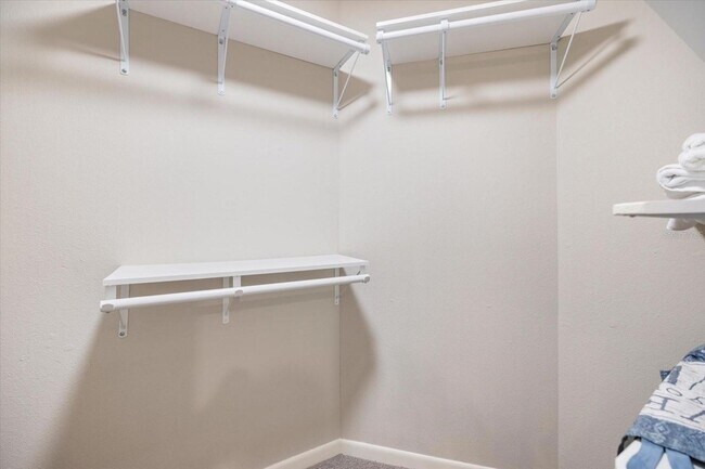 Building Photo - 772 Bird Bay Dr N