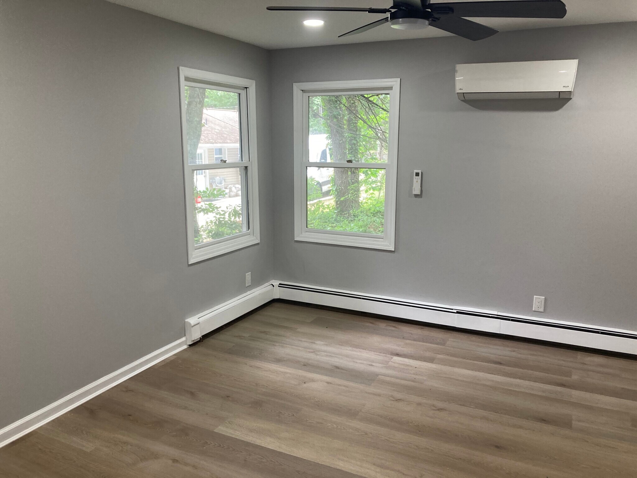 Master bedroom - 453 Veterans Memorial Hwy