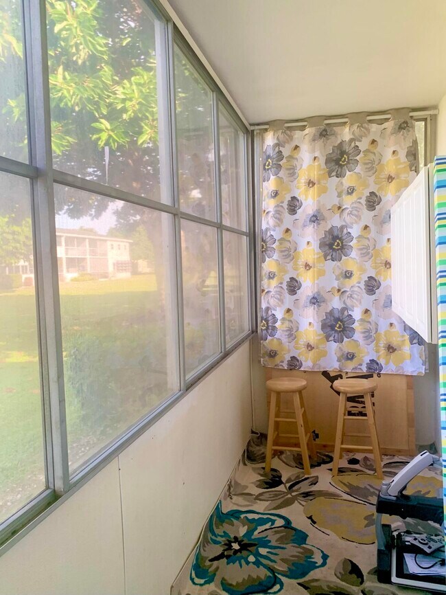 Building Photo - 315 Camden M