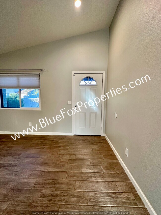 Building Photo - 13201 N Classic Overlook Ct