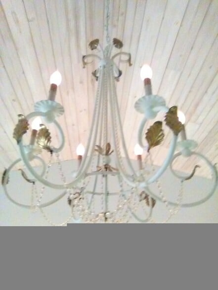 CRYSTAL CHANDELIER - 1771 Hickory Ln