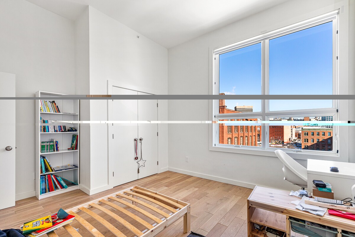 Building Photo - 123 Friendship St