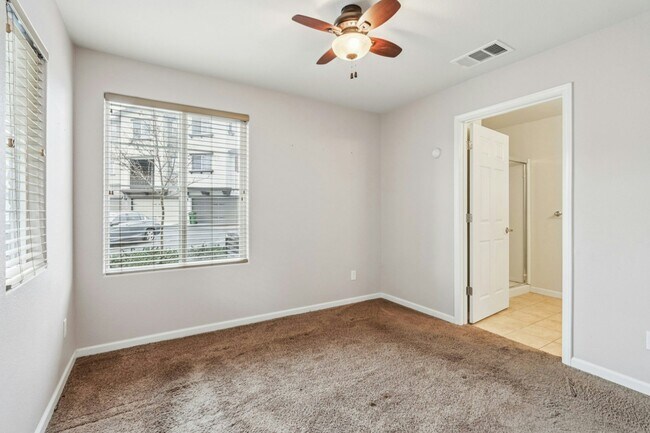 Building Photo - 5807 Via Lugano