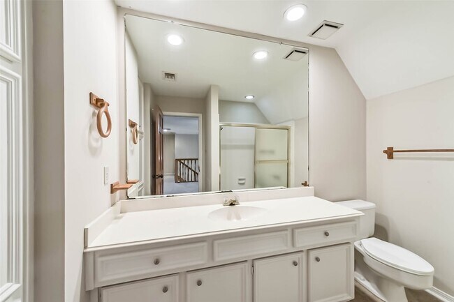 Building Photo - 3910 Misty Gardens Ct