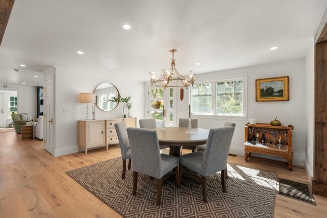 Building Photo - 335 Central Rd