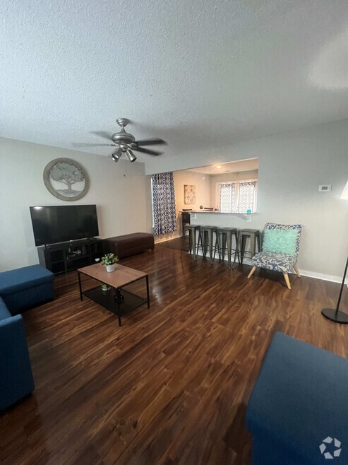 Building Photo - 147 Pine Mast Ct