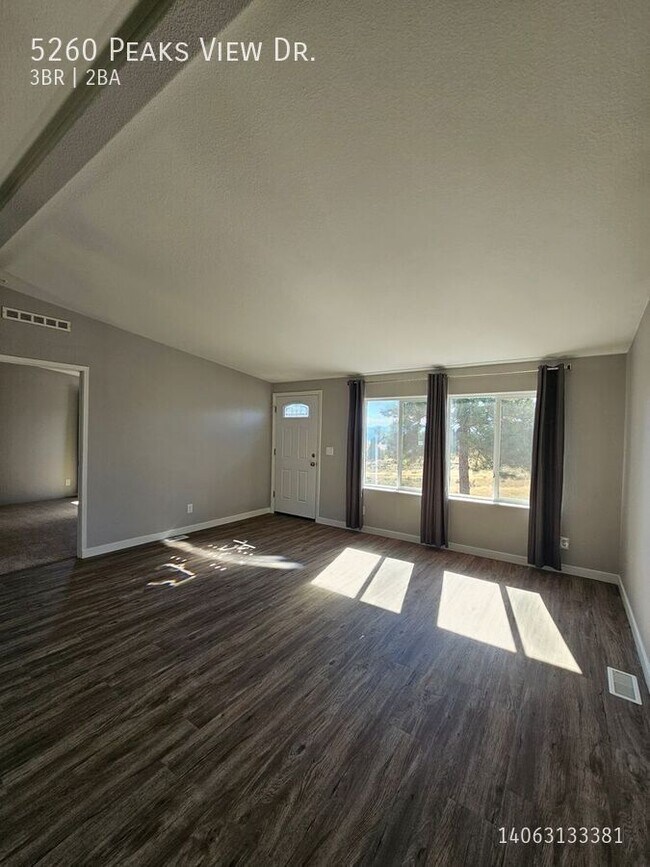 Building Photo - 5260 Peaks View Dr
