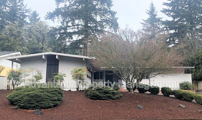 Primary Photo - 3245 NW Norwood Dr