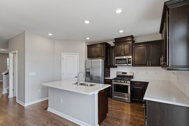 Building Photo - Spacious 4 Bedroom Townhome in Wake Forest!
