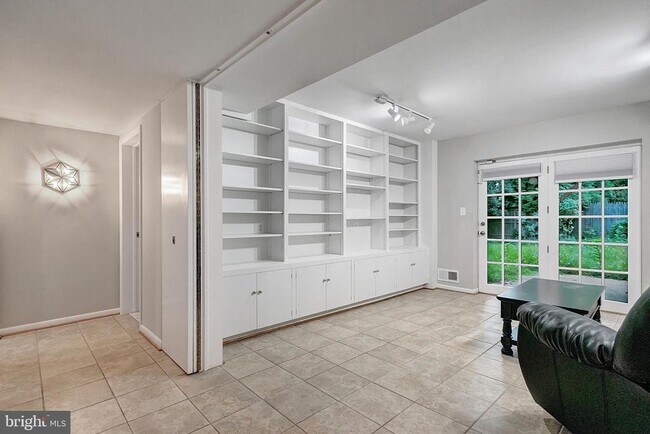 Building Photo - 2108 48th St NW
