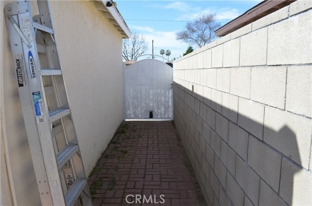 Building Photo - 4722 N Fircroft Ave