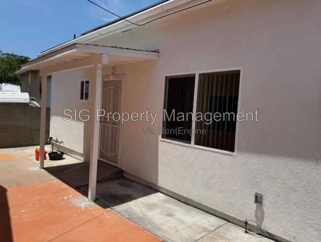 Building Photo - 7747 Valmont St