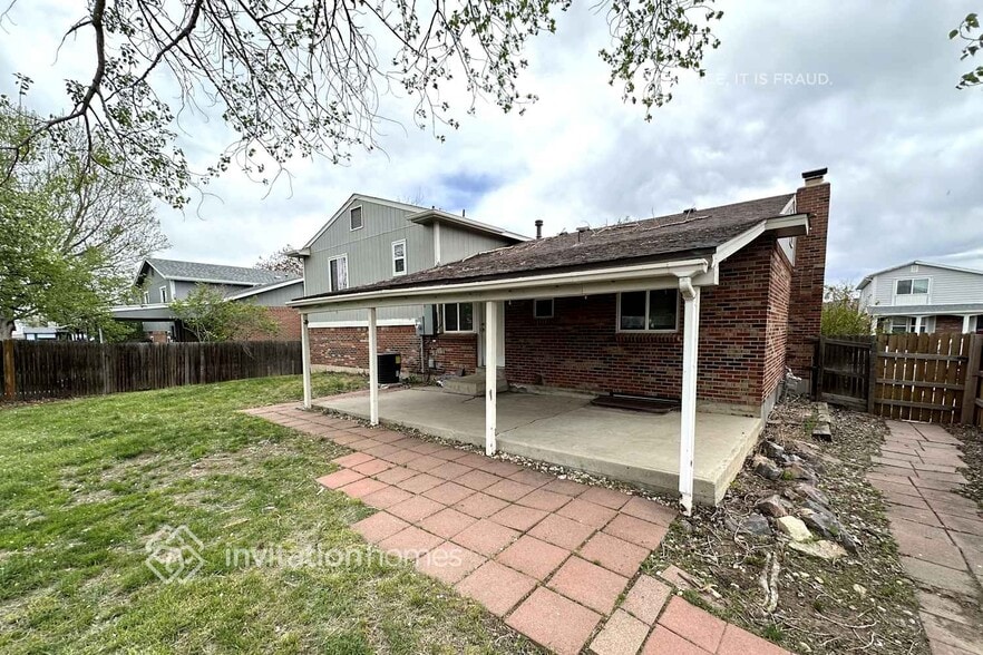 Building Photo - 6341 W 109th Pl