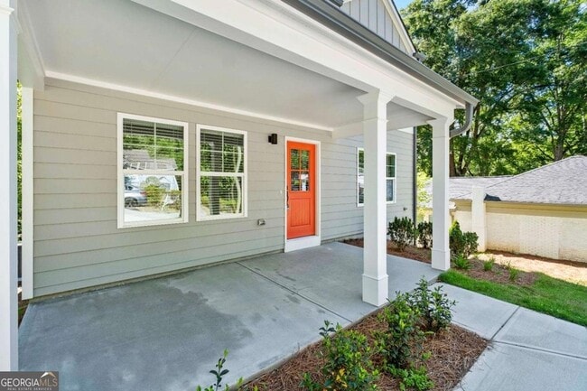 Building Photo - 1139 Lookout Ave NW