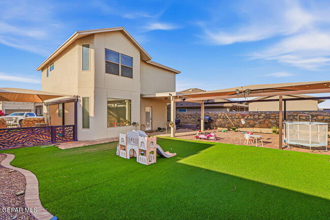 Building Photo - 13224 Emerald Hills St