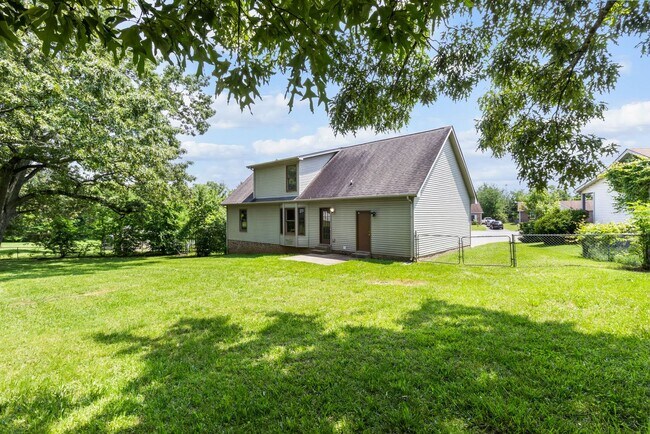 Building Photo - 203 Quail Ridge Rd
