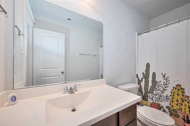 Building Photo - 16342 Rockdale Landing Dr