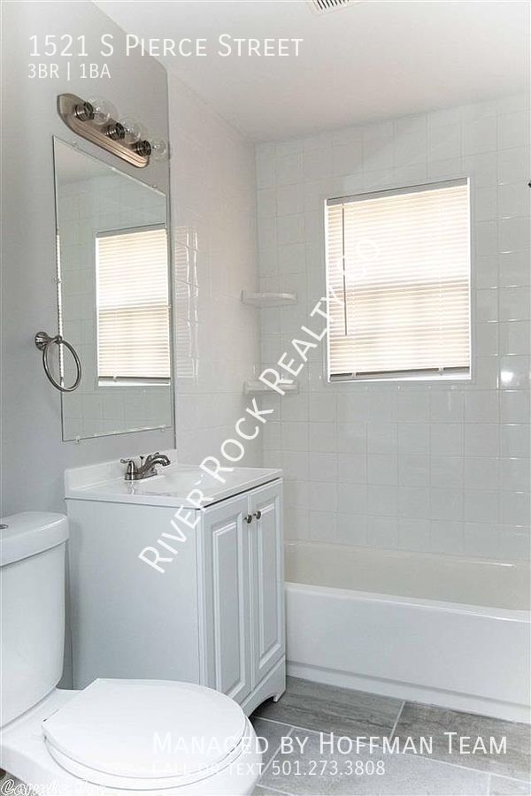 Building Photo - 1521 S Pierce St