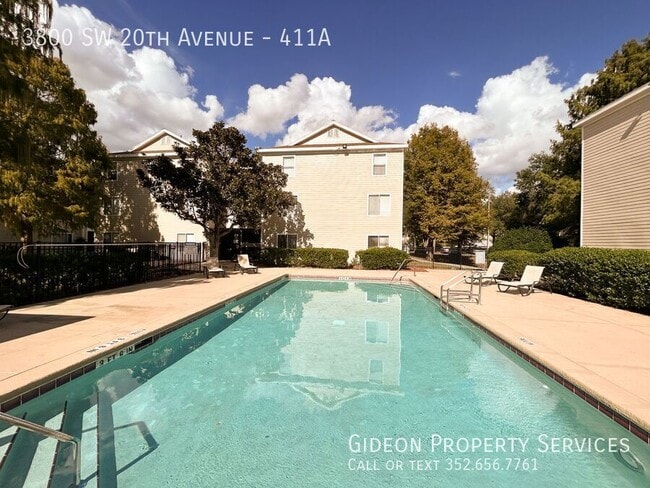Building Photo - 3800 SW 20th Ave