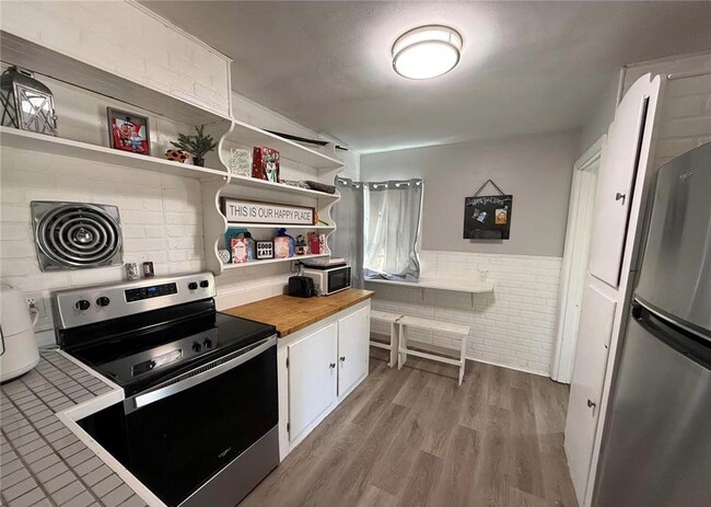 Building Photo - 3311 Marbury Dr