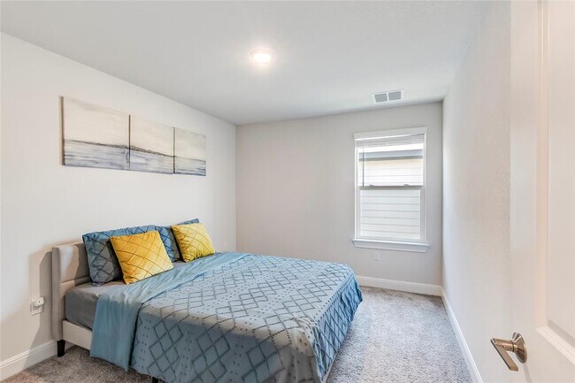 Building Photo - 15805 Oglethorpe Dr
