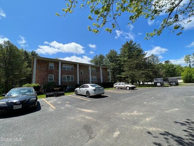 Building Photo - 11-21-21 Ashdown Rd