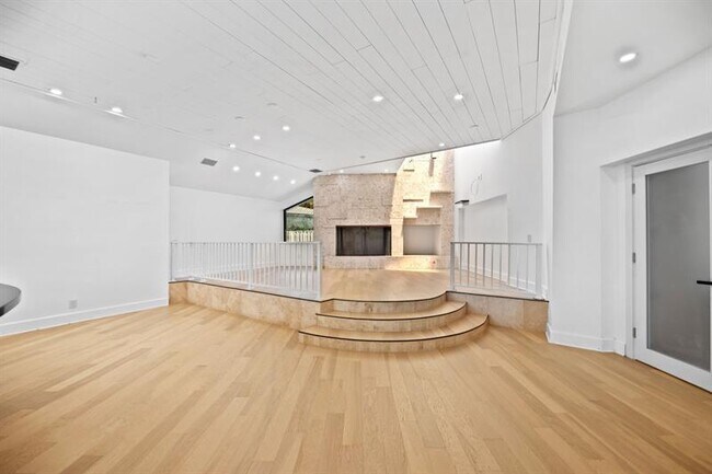 Building Photo - 5220 N 31st Pl