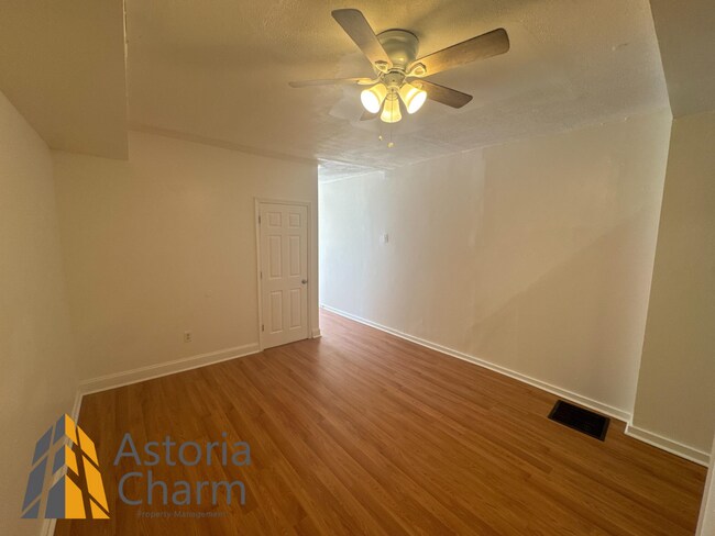 Building Photo - 1303 N Milton Ave