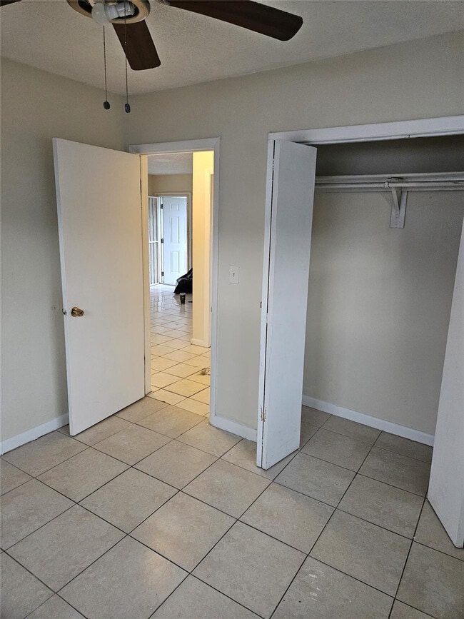 Building Photo - 716 SW 7th St