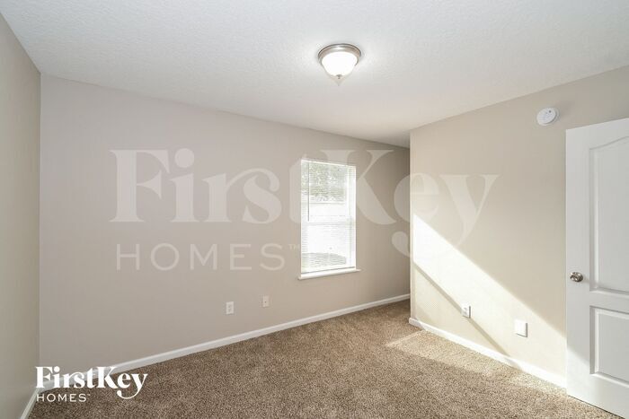 Building Photo - 741 Martin Lakes Dr E