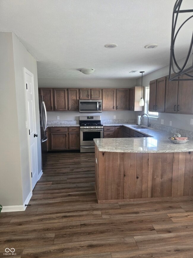 Building Photo - 5565 Allison Way