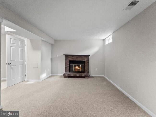 Building Photo - 10110 Shelldrake Cir