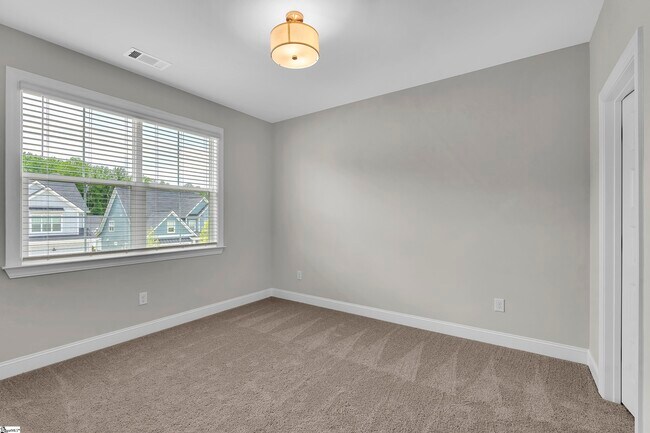 Building Photo - 505 Lumpkin St