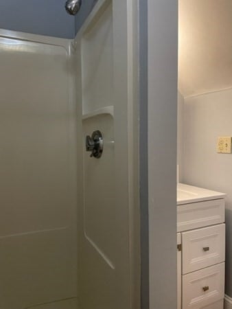 Building Photo - 40 Center St