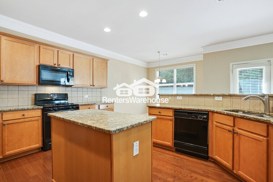 Building Photo - 2574 Dogwood Pond Rd