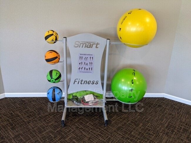 Building Photo - 1021 30th St NW