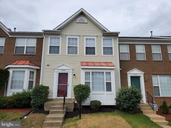 Primary Photo - 3344 Vineland Pl
