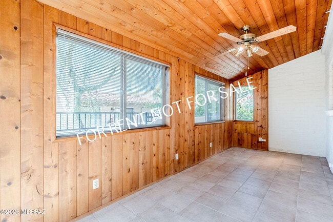 Building Photo - 5084 N Camino Del Lazo