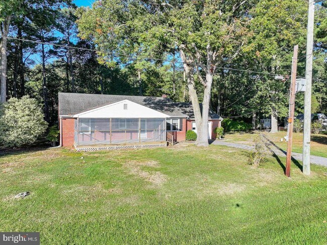 Building Photo - 7612 Sherwood Rd