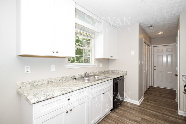 Building Photo - Coming HOME never felt so good!