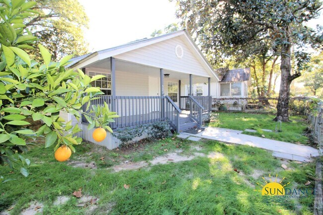 Building Photo - Great 3 Bedroom Home in Crestview!